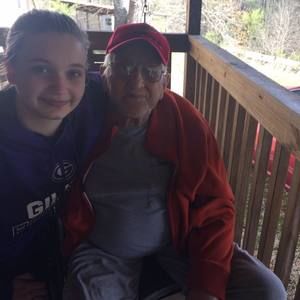 Meet your Posher, Halie